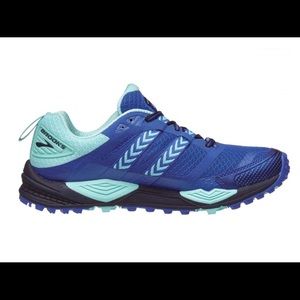 NWT Brooks Cascadia trail shoe size 8